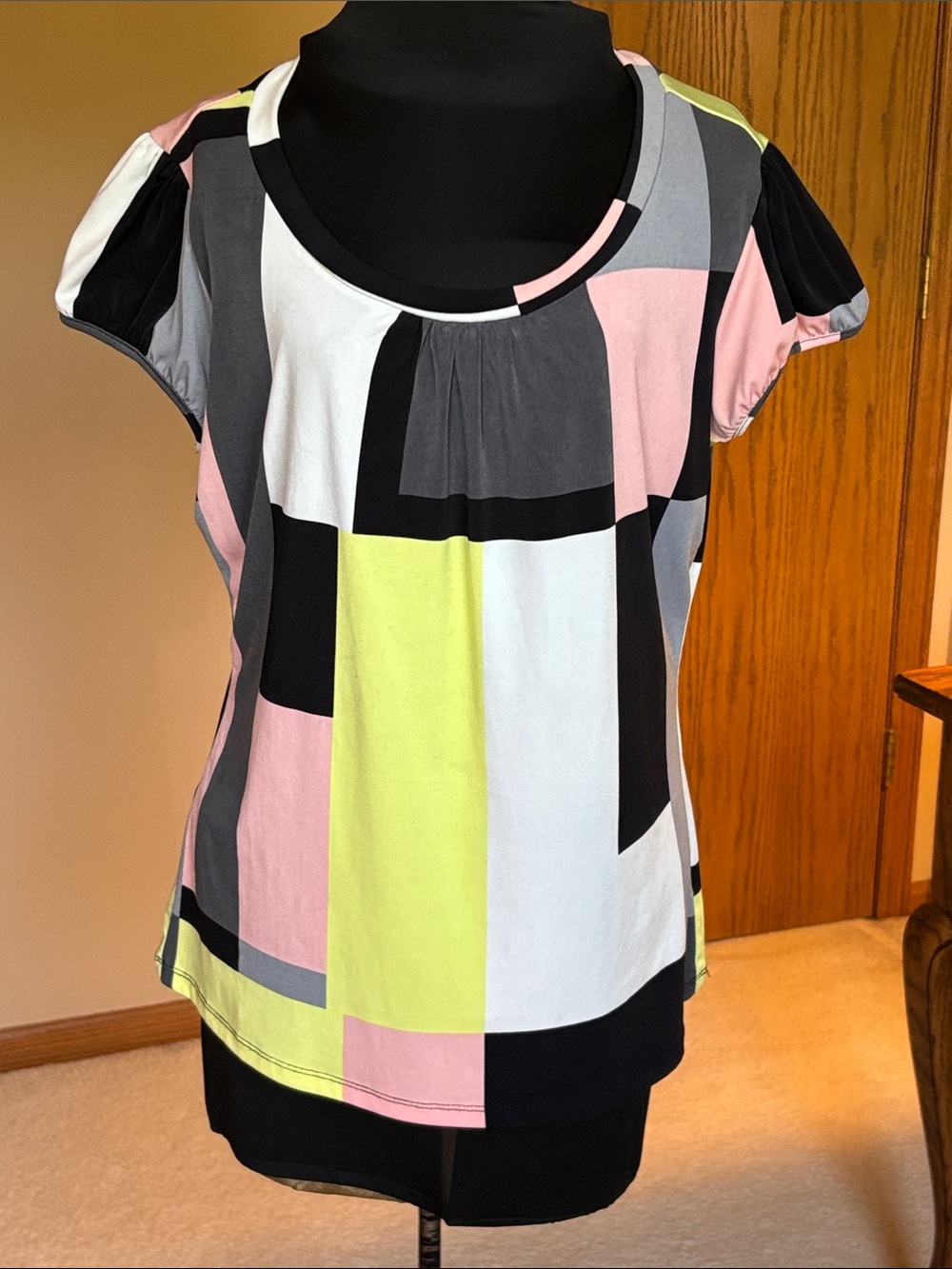 Worthington Geometric Print Short Sleeve Top - Pink, Yellow, Black Large